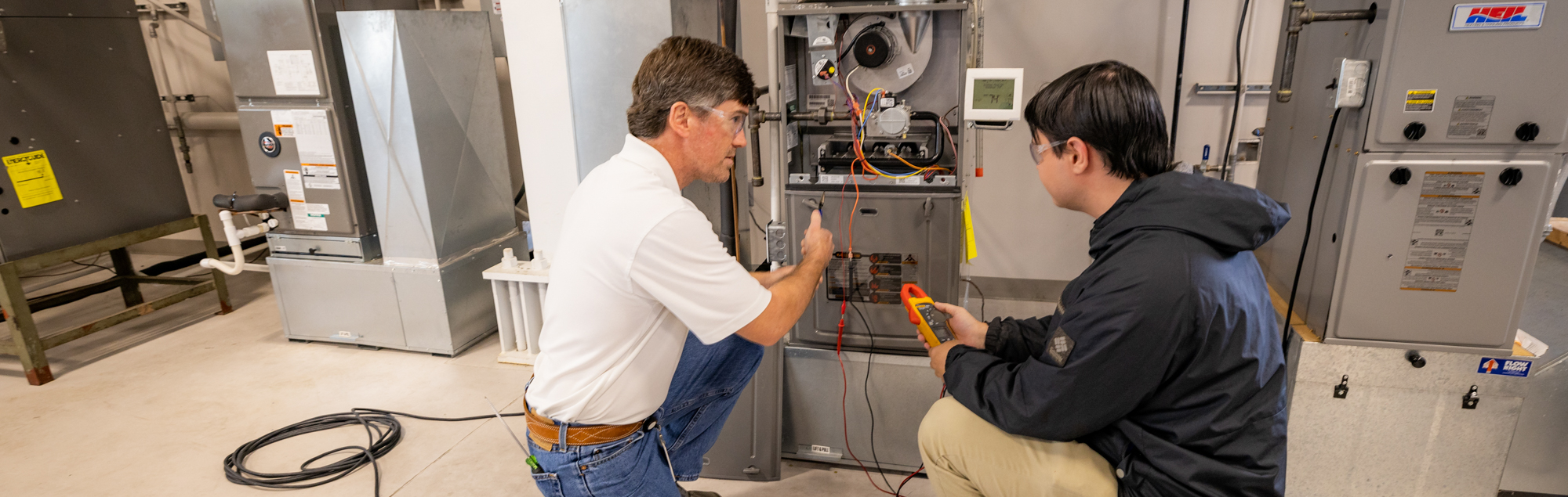 FDTC Professor demonstrates HVAC, heating and air conditioning, troubleshooting and repair